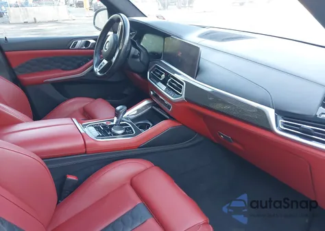 2022 BMW X5 M z USA, uszkodzony, nr VIN 5YMJU0C03N9L28057